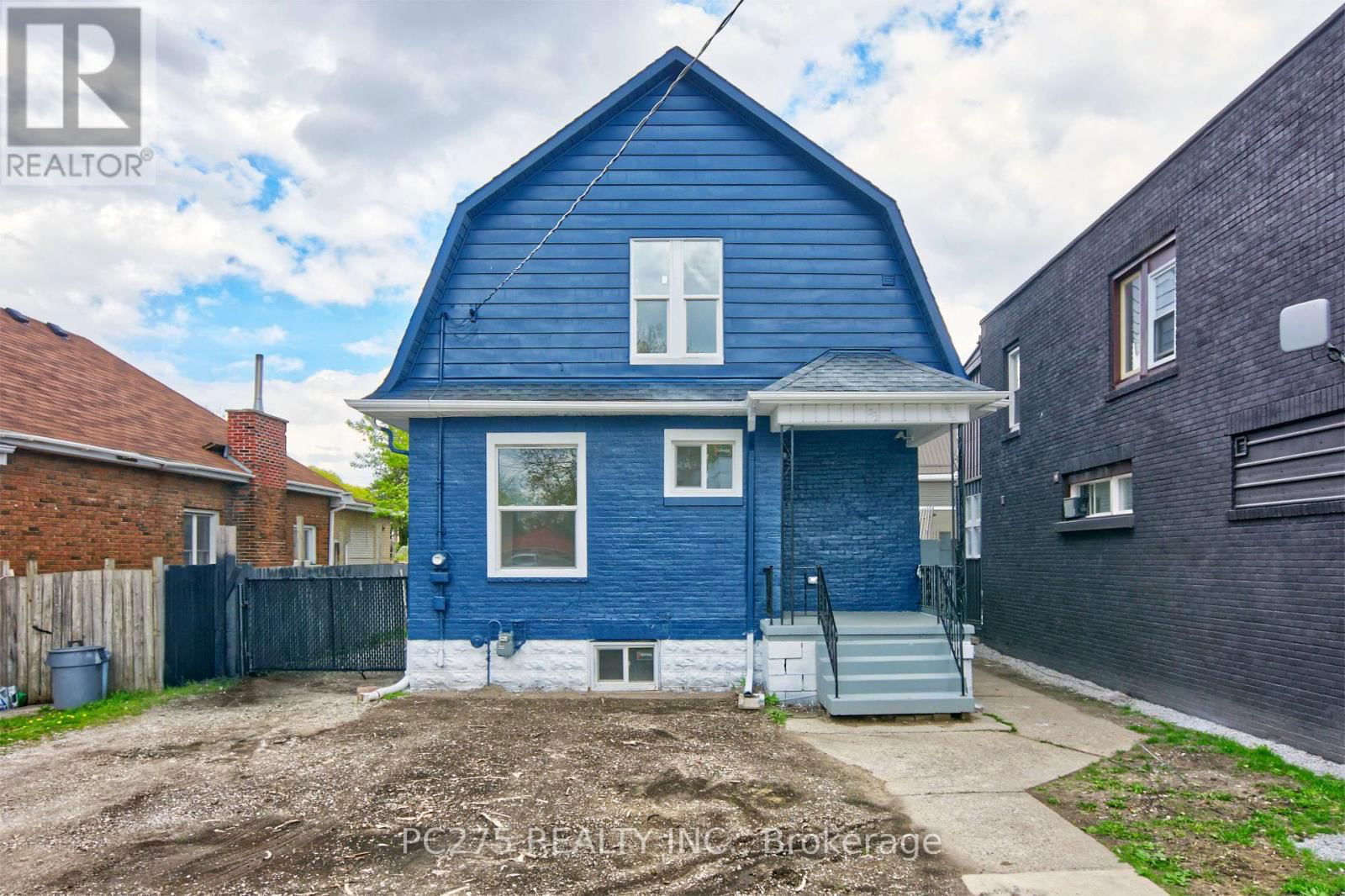 272 VIDAL STREET SOUTH Image 1