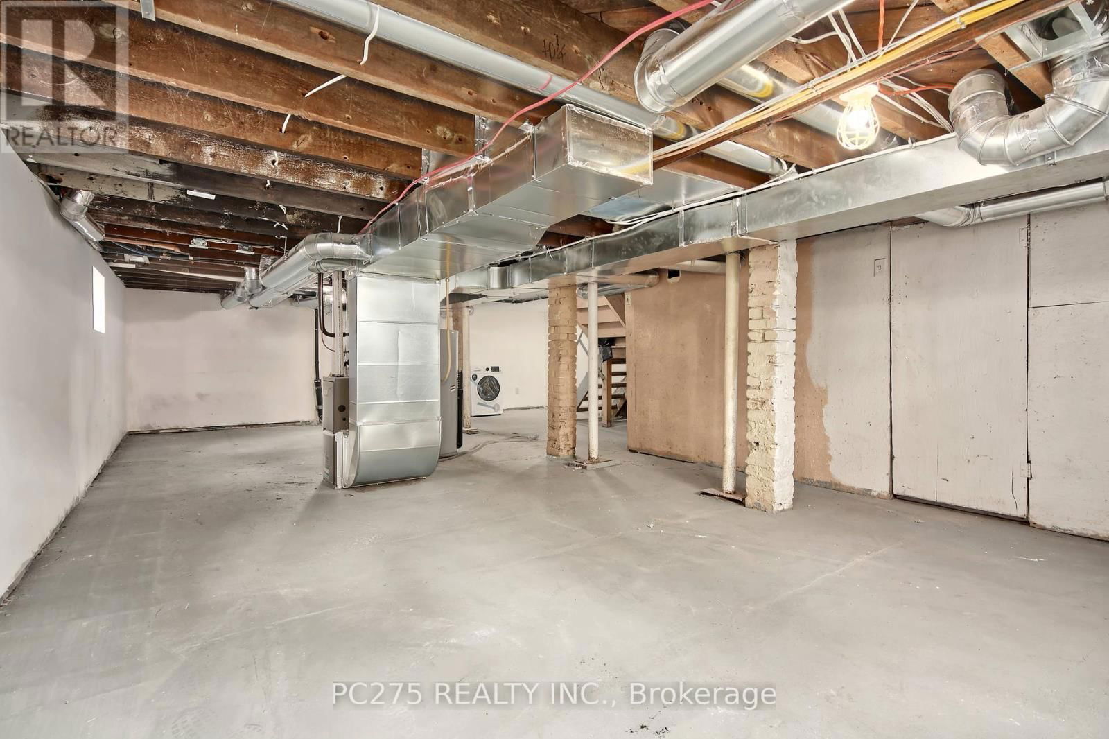 272 VIDAL STREET SOUTH Image 16