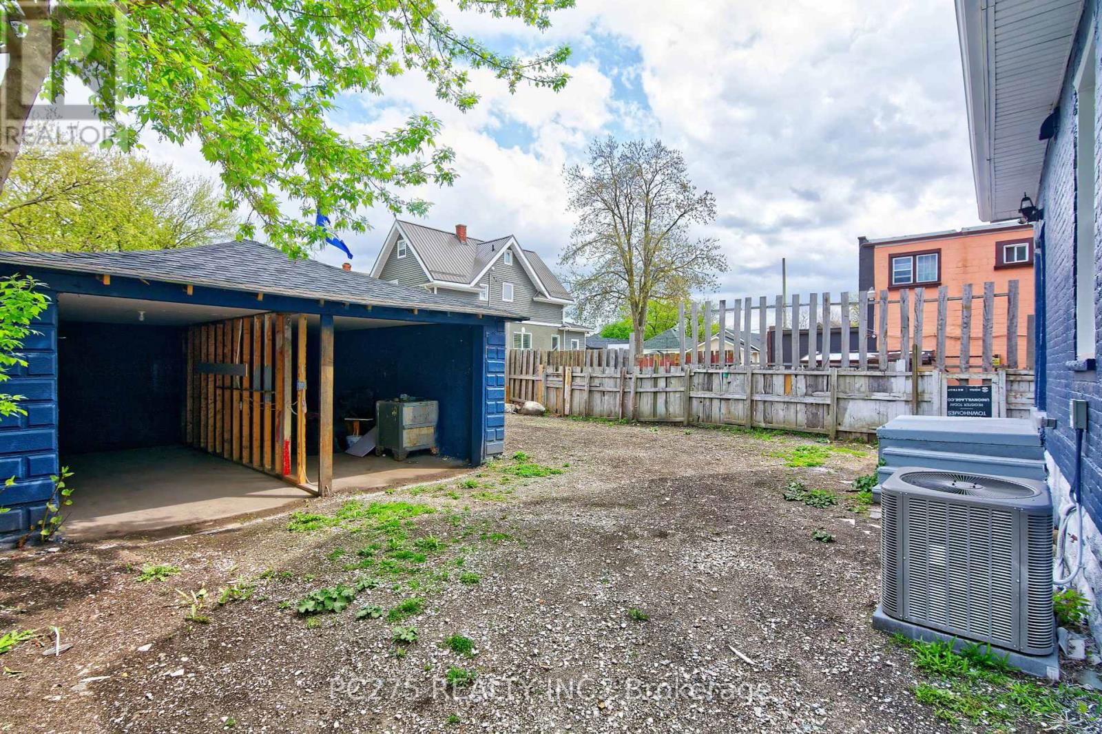 272 VIDAL STREET SOUTH Image 32