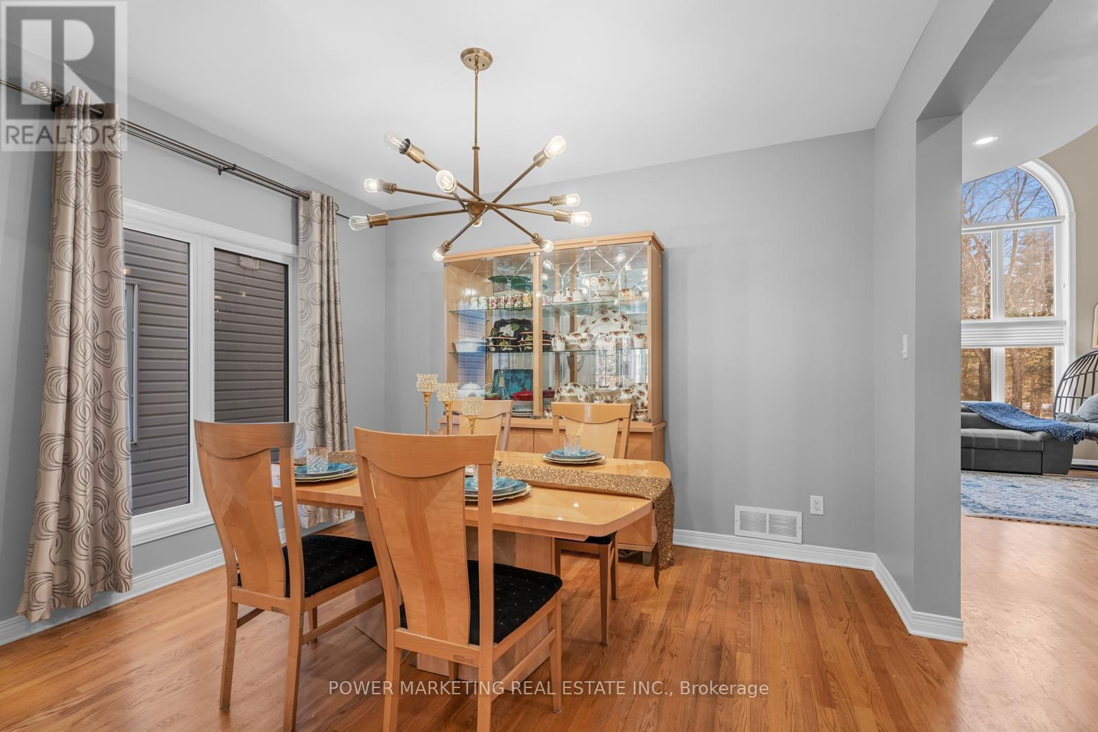 143 BOREALIS CRESCENT Image 10