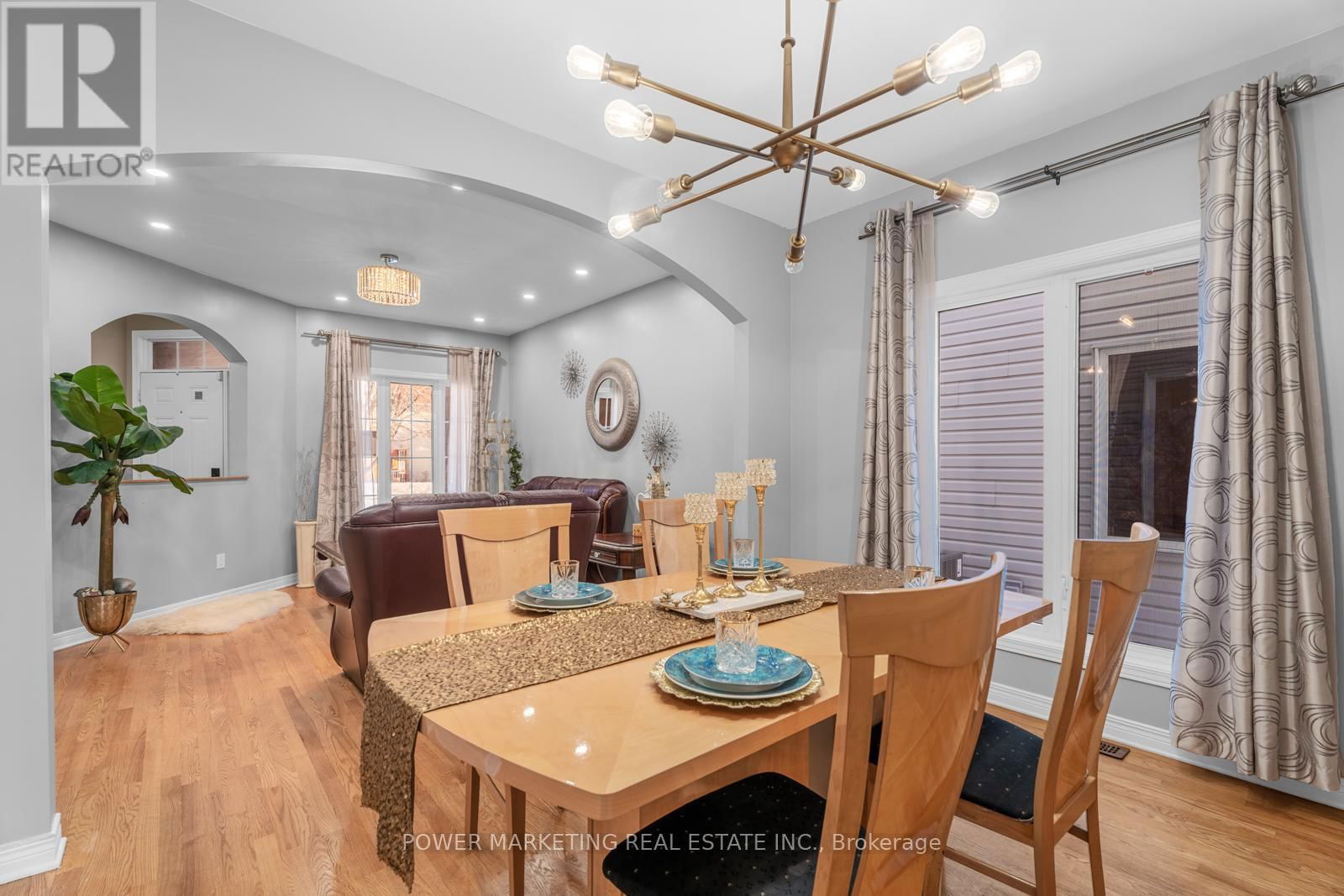 143 BOREALIS CRESCENT Image 11