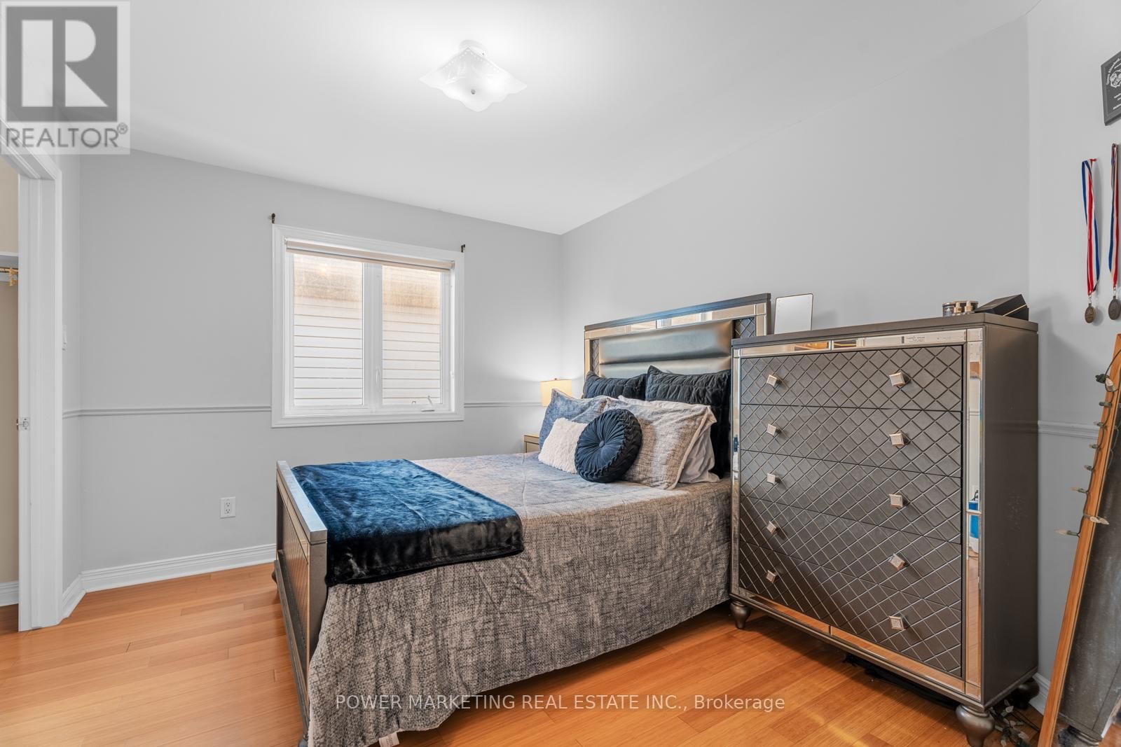 143 BOREALIS CRESCENT Image 25