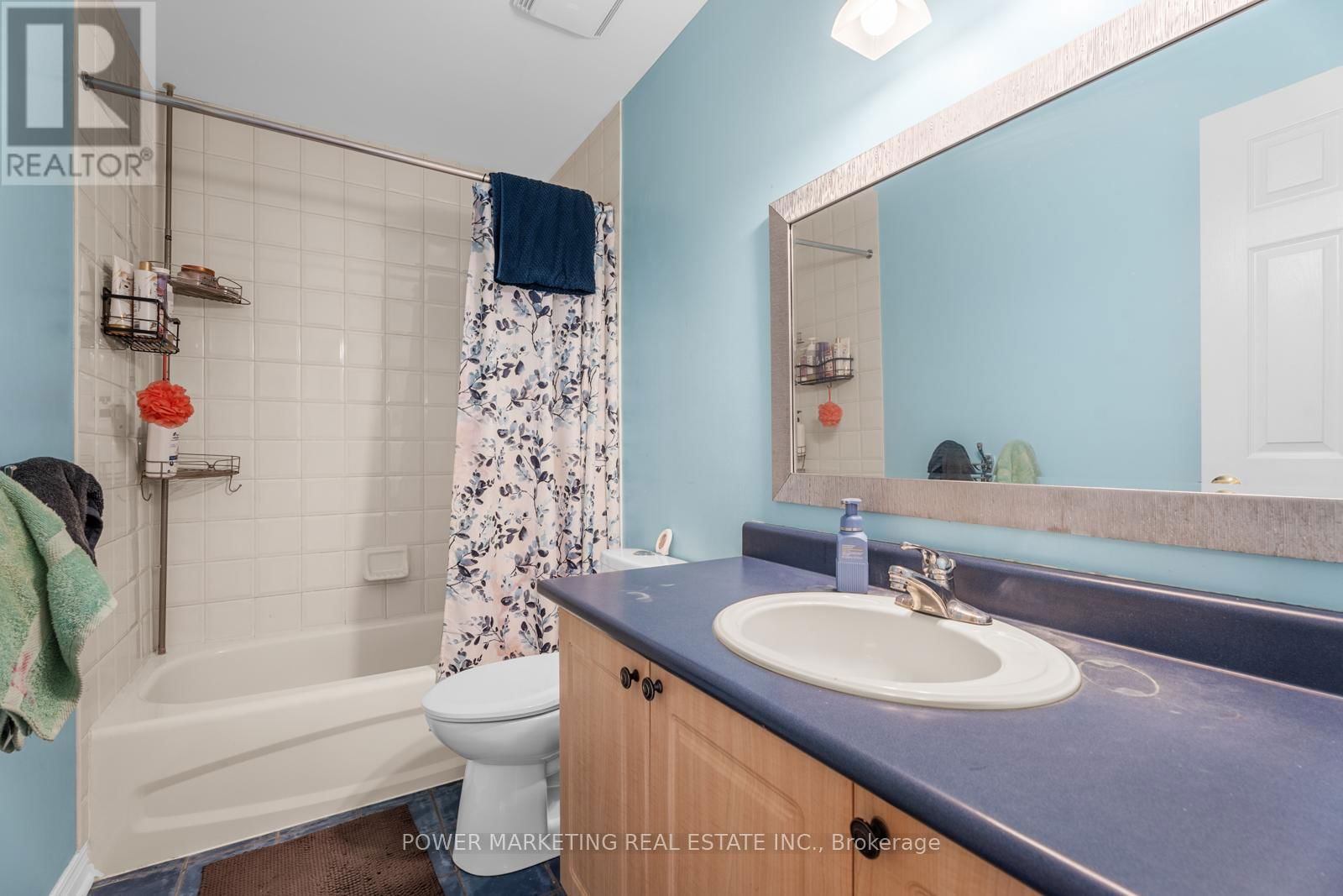 143 BOREALIS CRESCENT Image 26