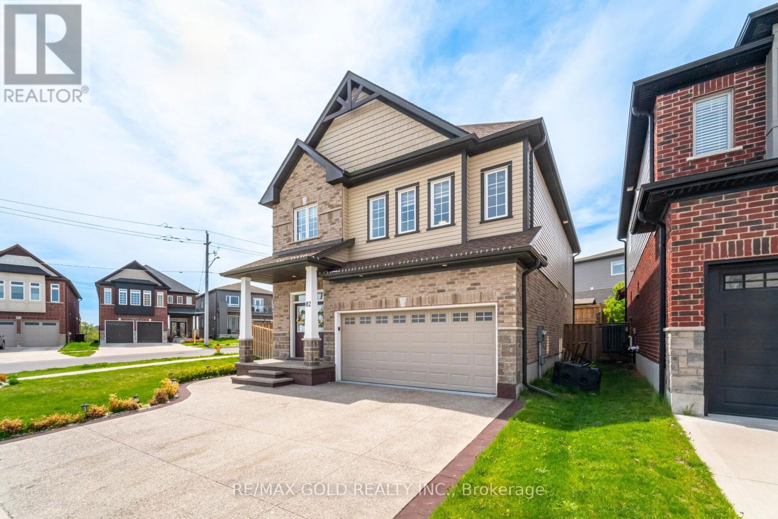 82 CASTLEBAY STREET Image 3