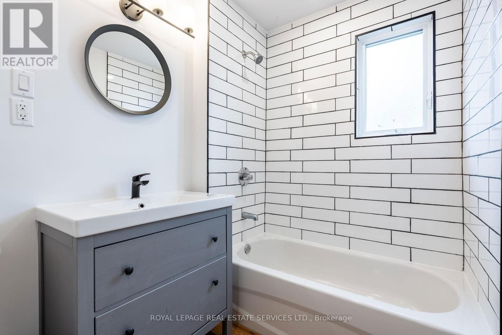 182 CLOVERDALE AVENUE Image 14