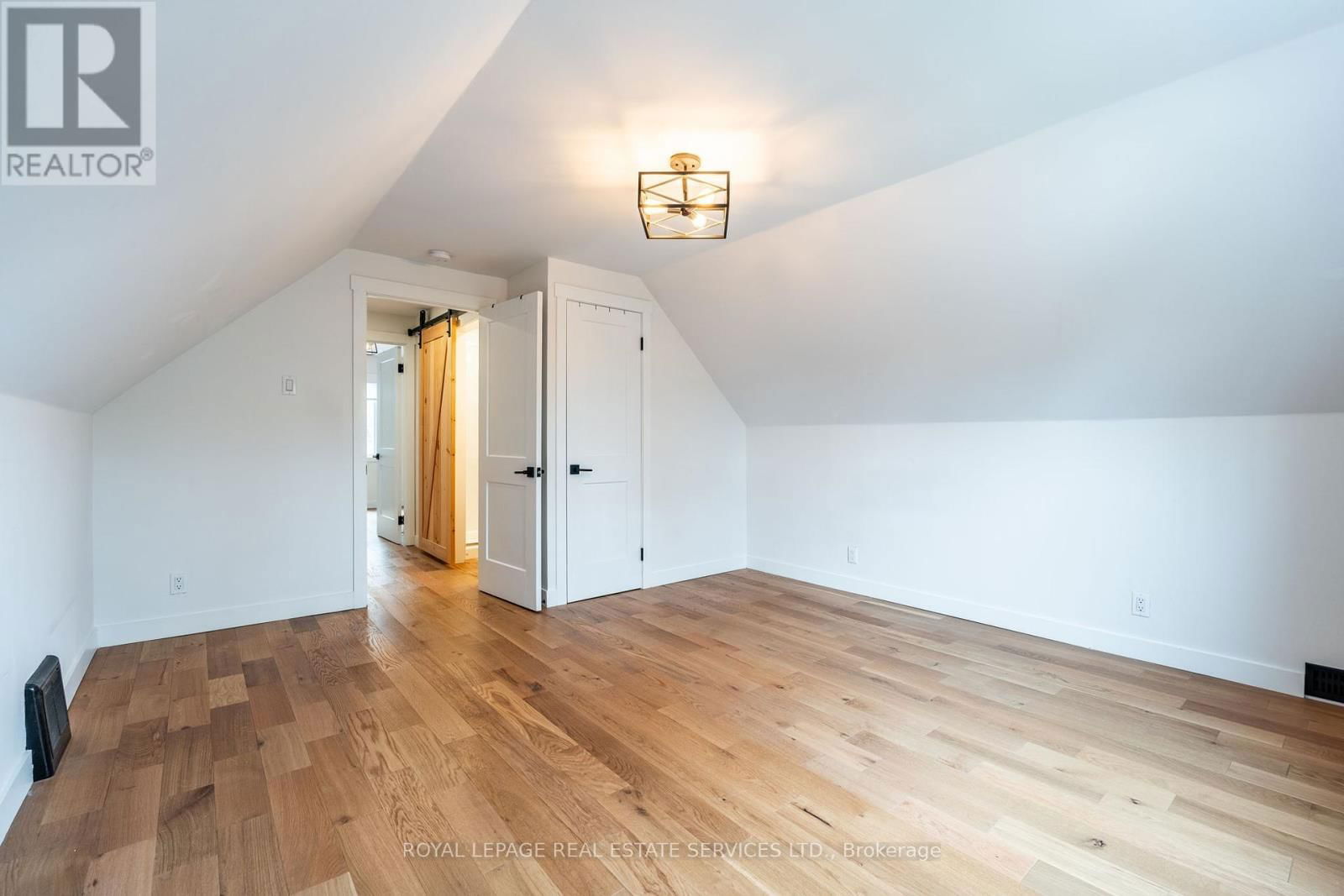 182 CLOVERDALE AVENUE Image 31