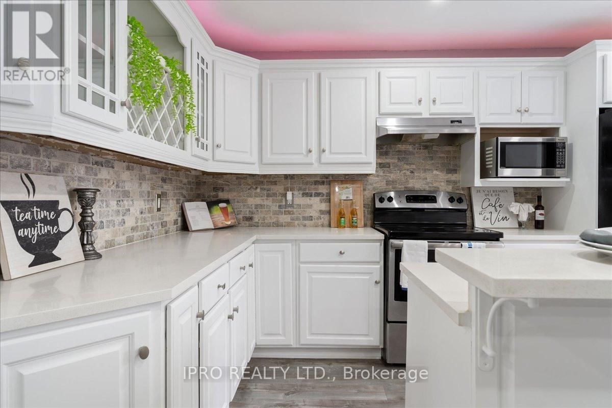 143 BAYNE CRESCENT Image 13