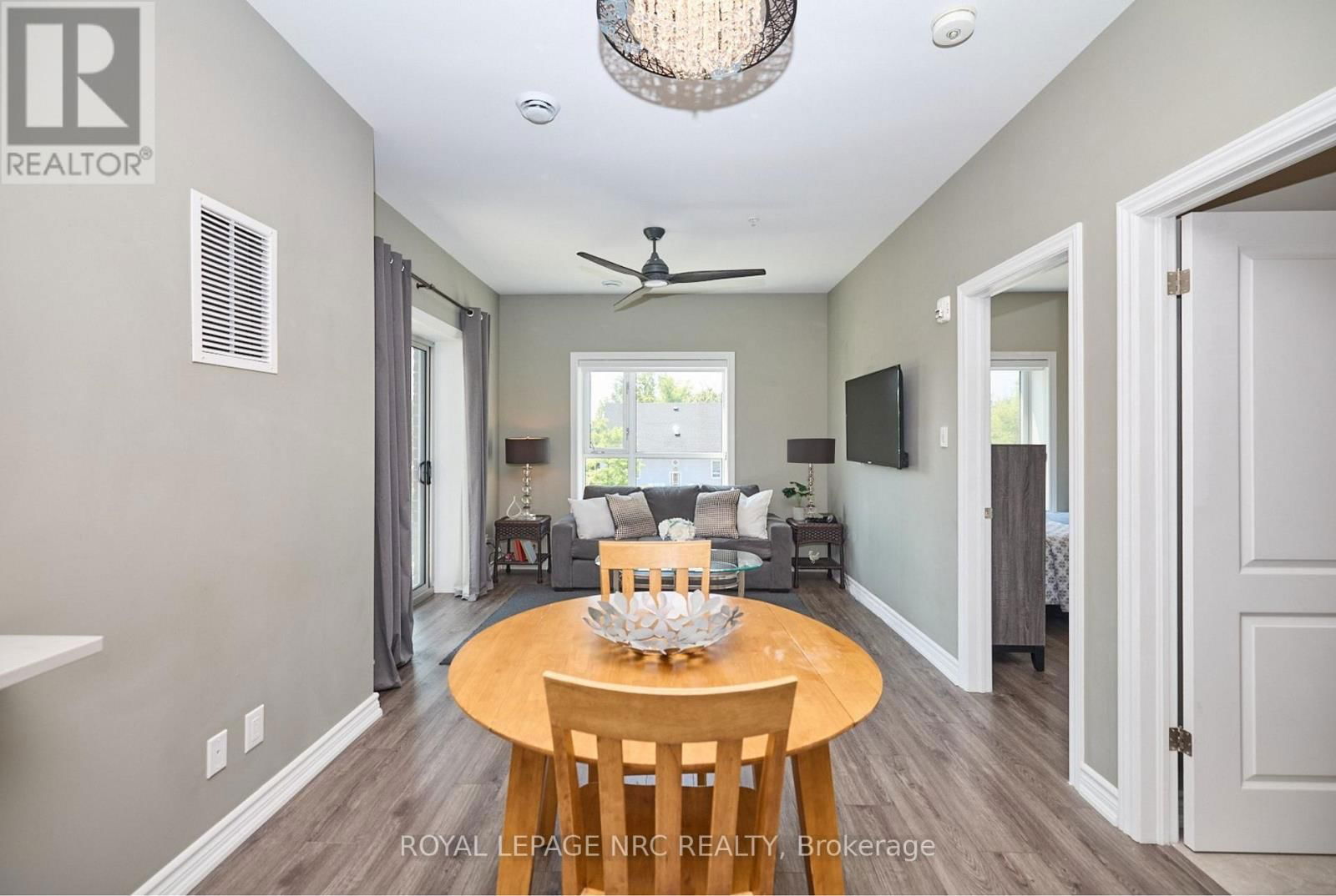 211 - 529 SOUTH PELHAM ROAD Image 14