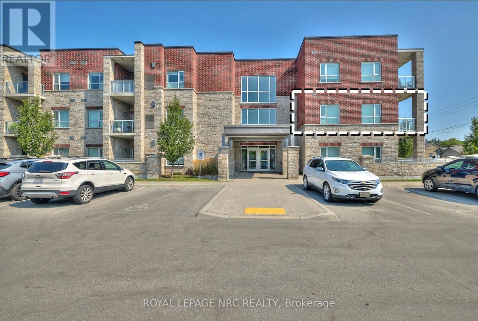 211 - 529 SOUTH PELHAM ROAD Image 2