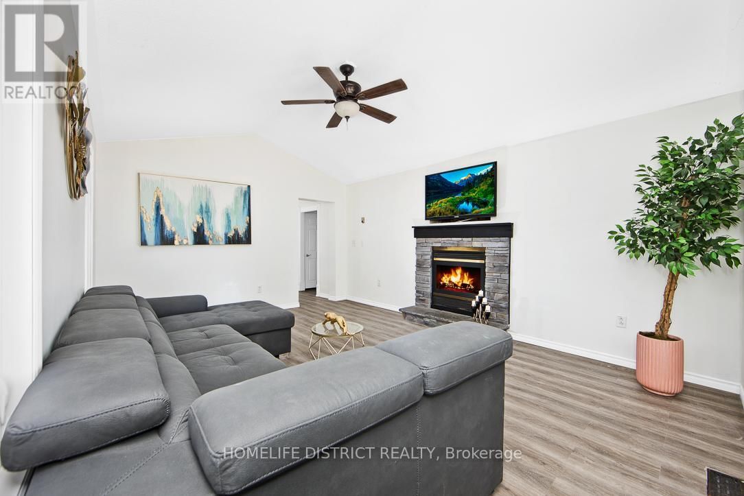 84 FORSYTH STREET Image 12