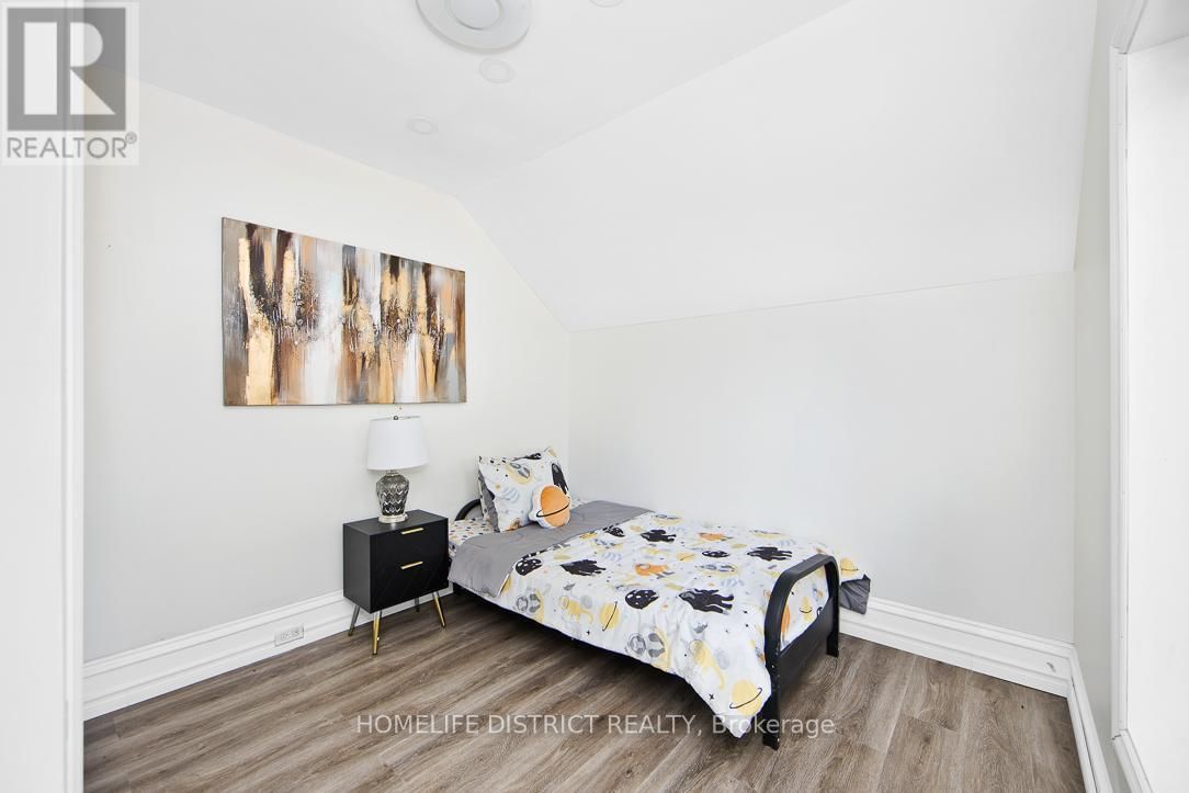 84 FORSYTH STREET Image 20