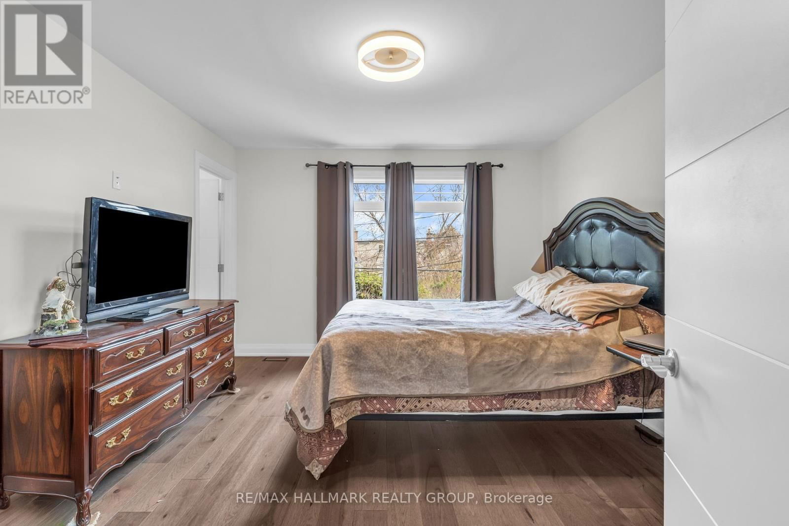 165 LONGPRE STREET Image 20