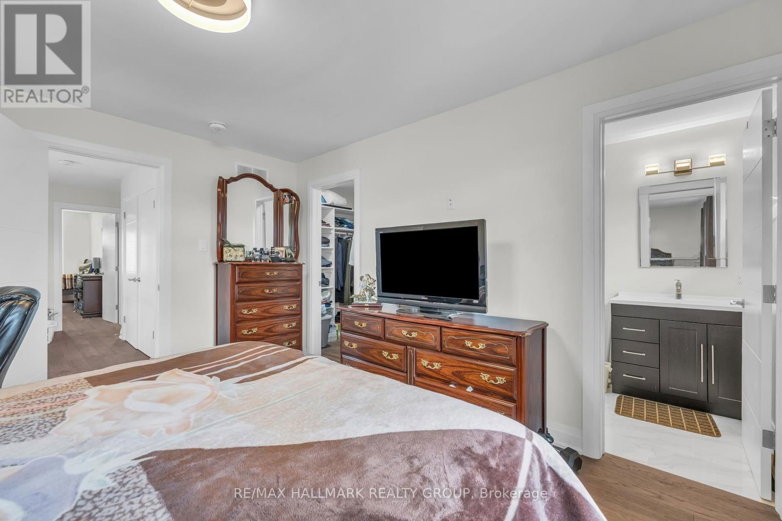 165 LONGPRE STREET Image 21