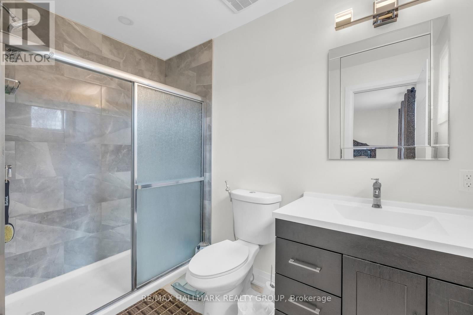 165 LONGPRE STREET Image 22