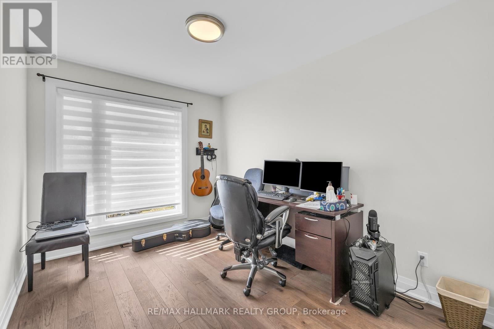 165 LONGPRE STREET Image 24
