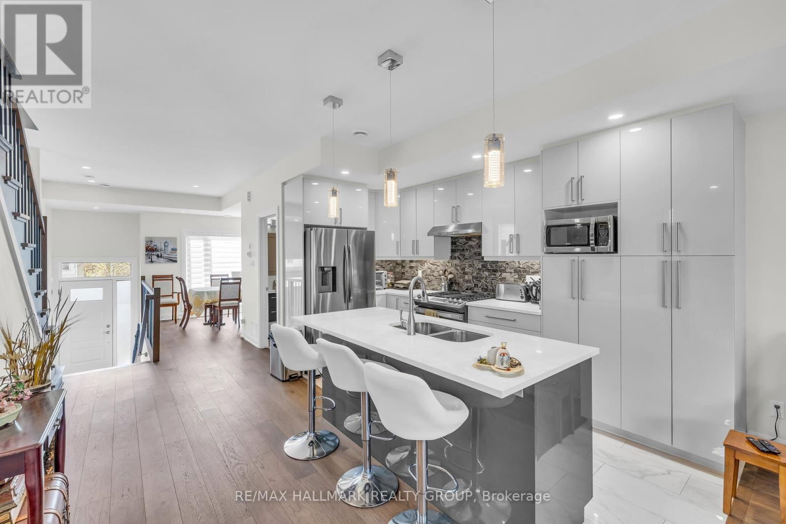 165 LONGPRE STREET Image 5