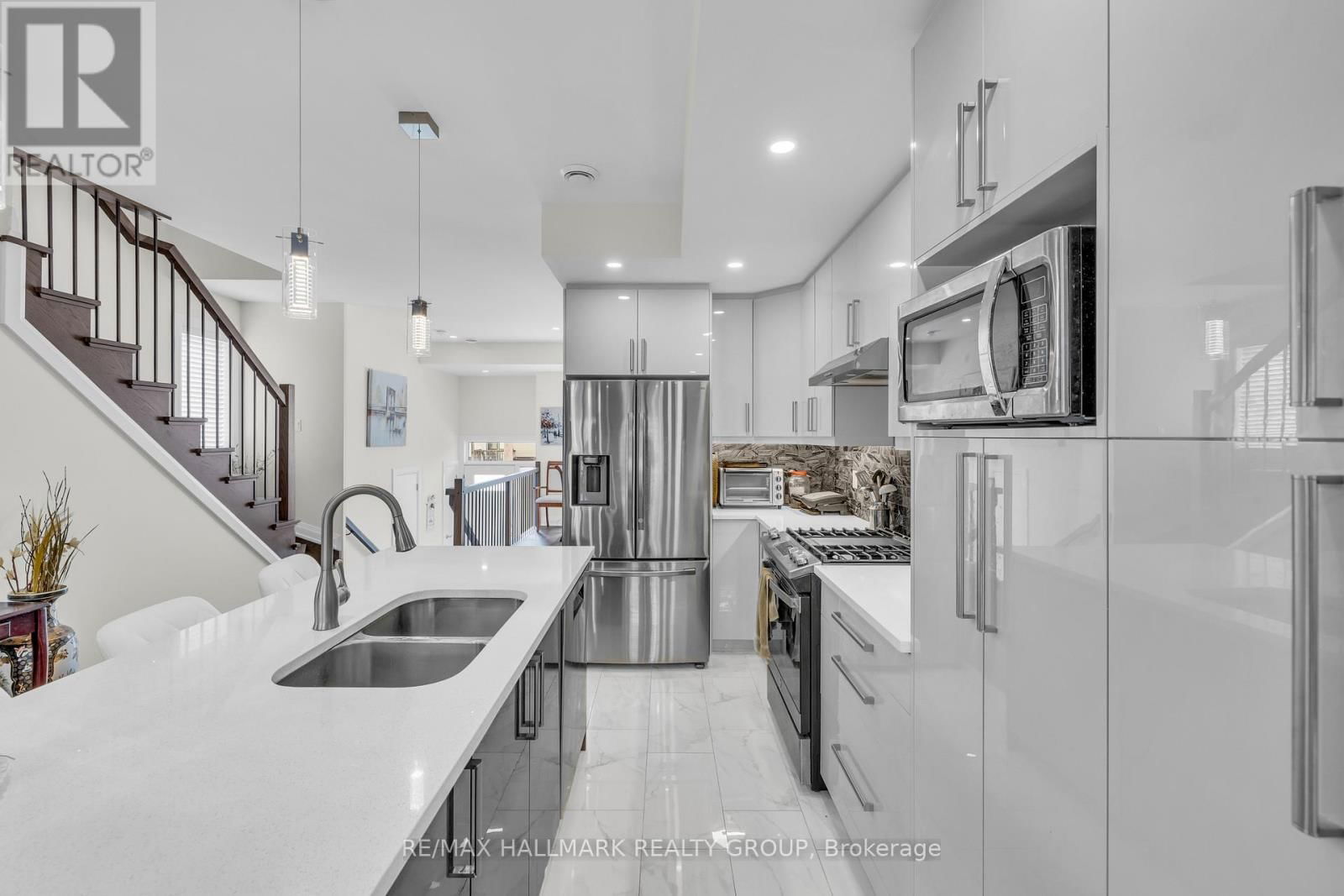 165 LONGPRE STREET Image 7
