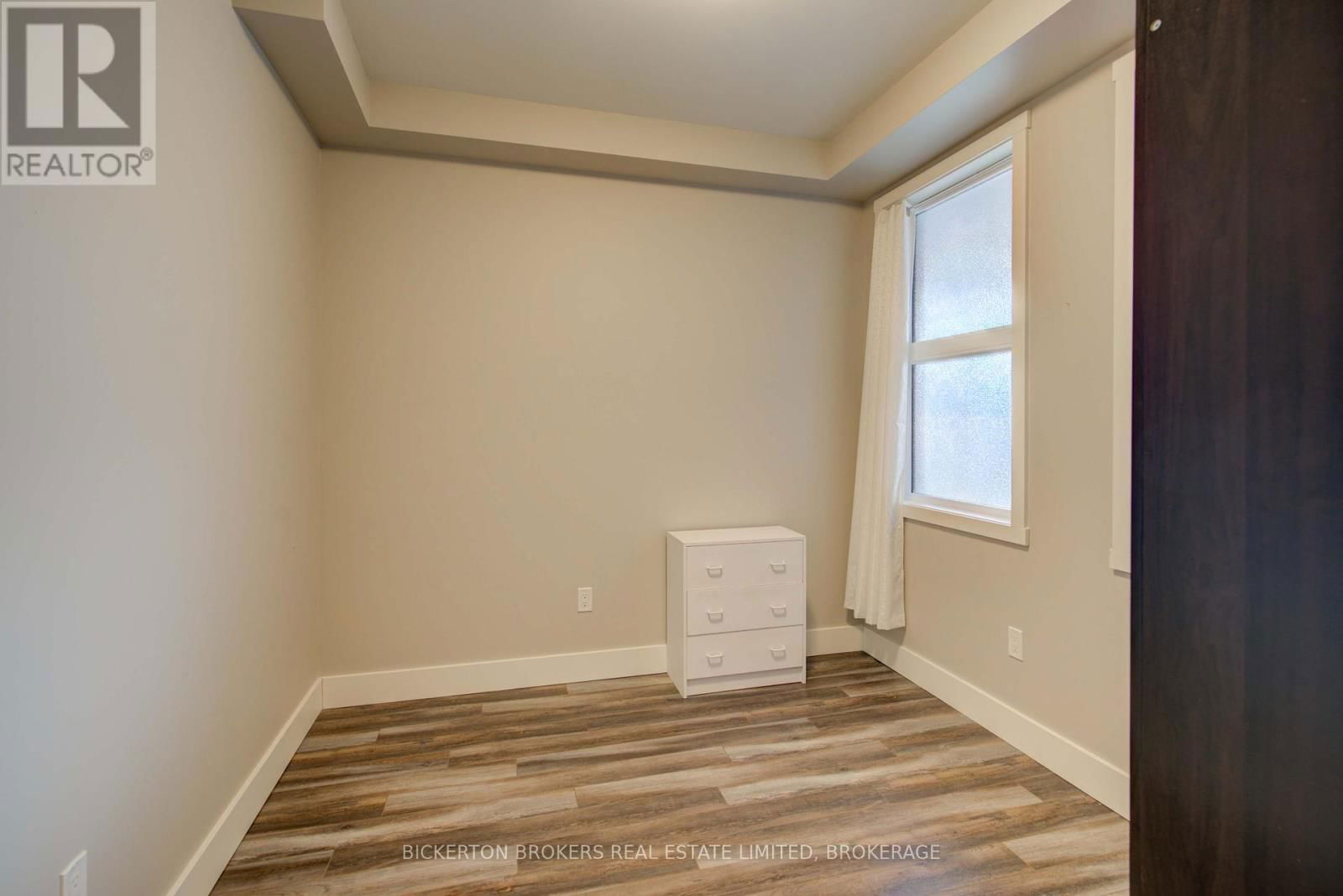 212 - 130 WATER STREET Image 7