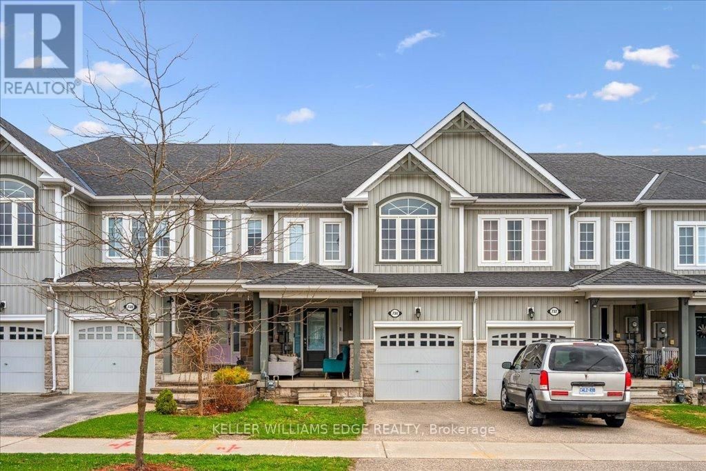 734 COOK CRESCENT Image 1