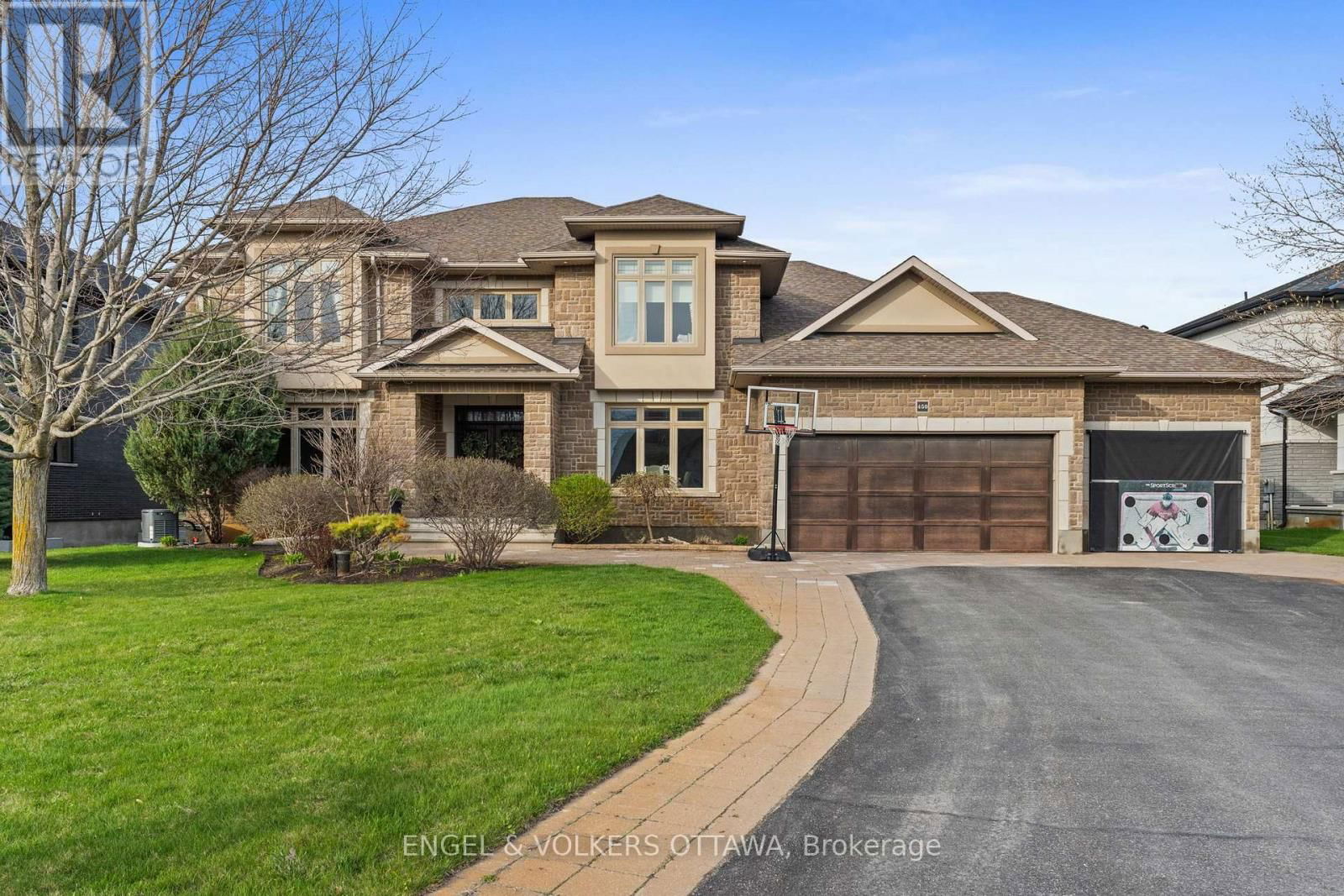 450 LOCKMASTER CRESCENT Image 2