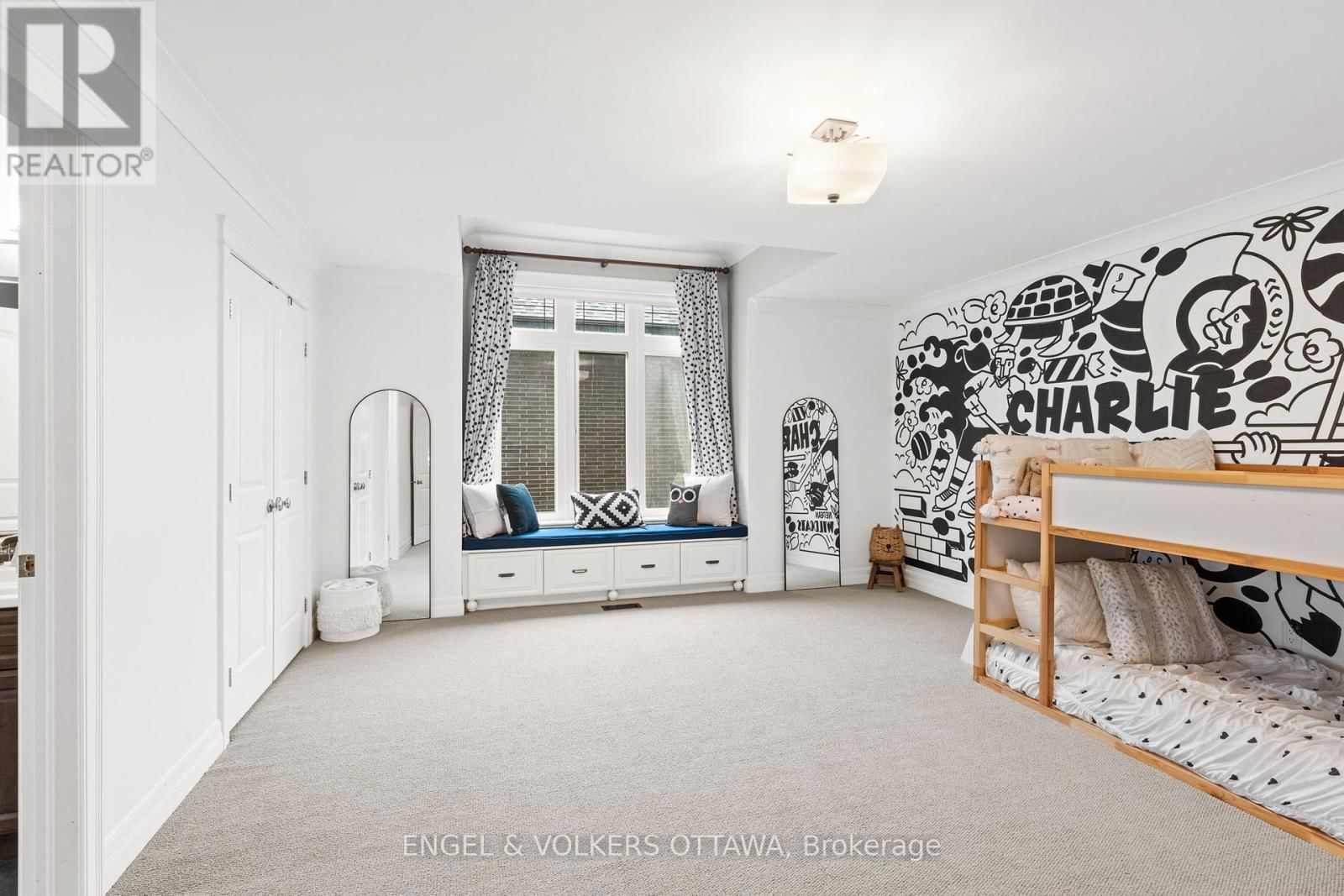 450 LOCKMASTER CRESCENT Image 37