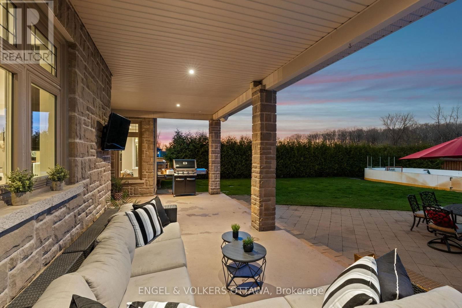 450 LOCKMASTER CRESCENT Image 48