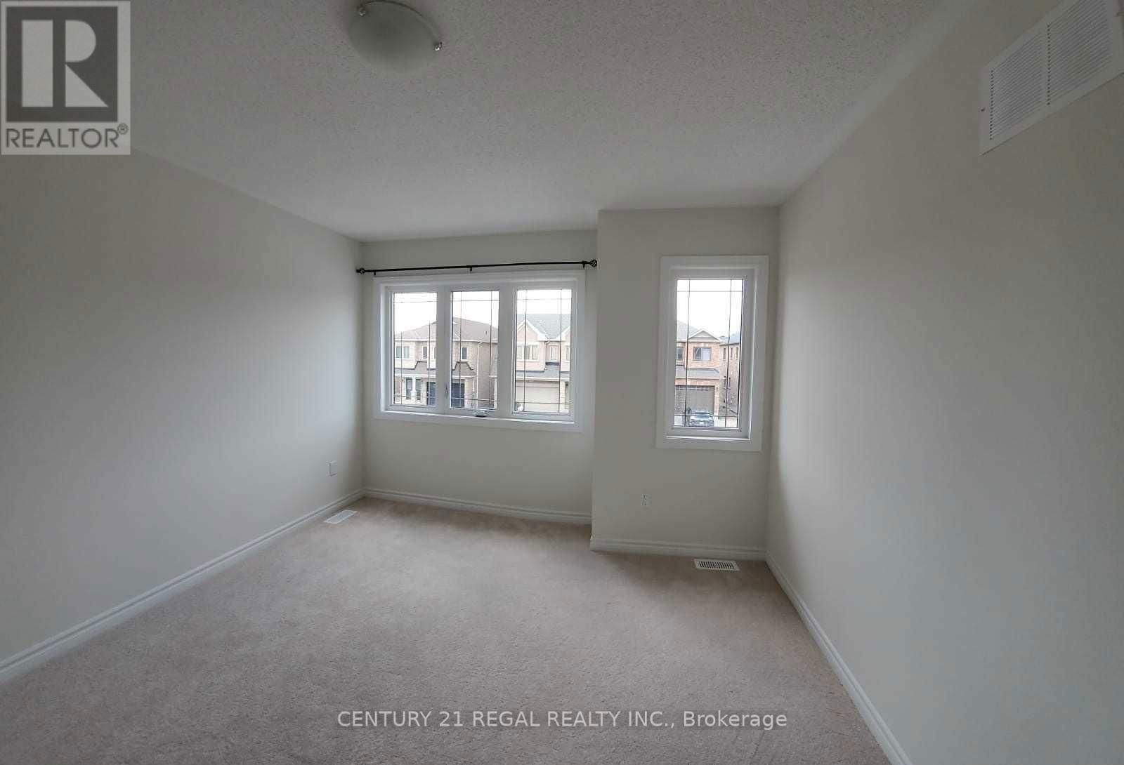 36 PALACE STREET Image 14