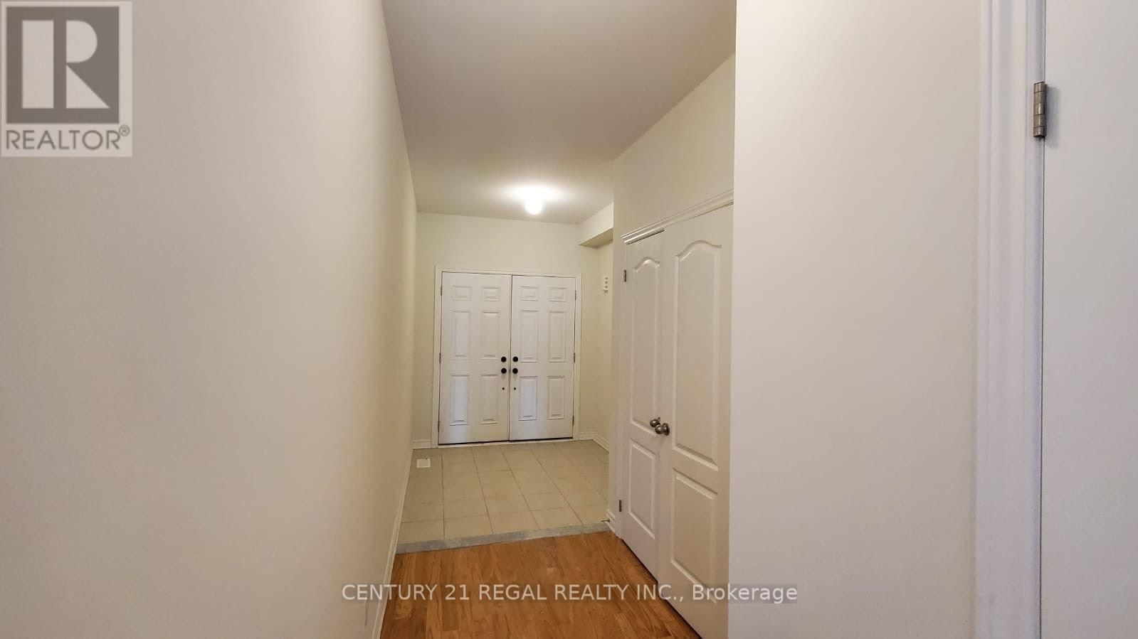 36 PALACE STREET Image 7