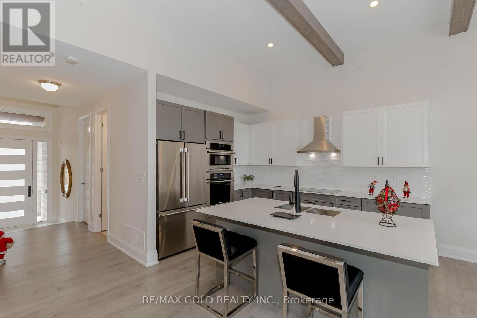 169 SPRINGSIDE CRESCENT Image 12