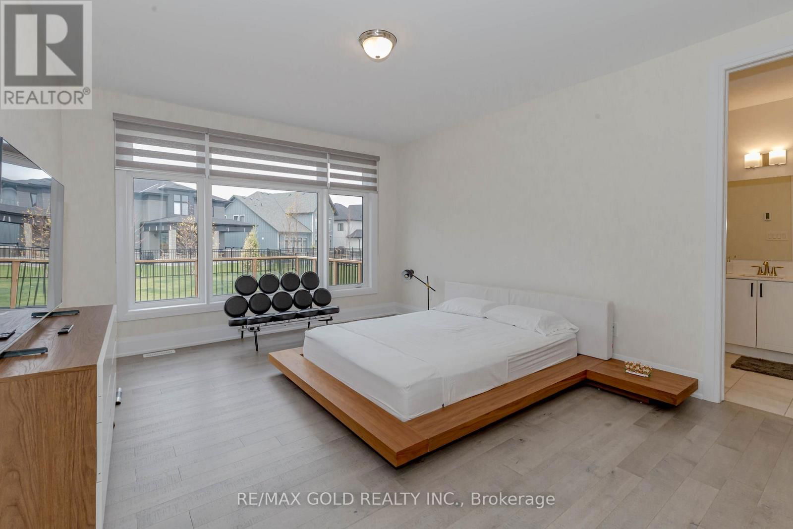 169 SPRINGSIDE CRESCENT Image 21