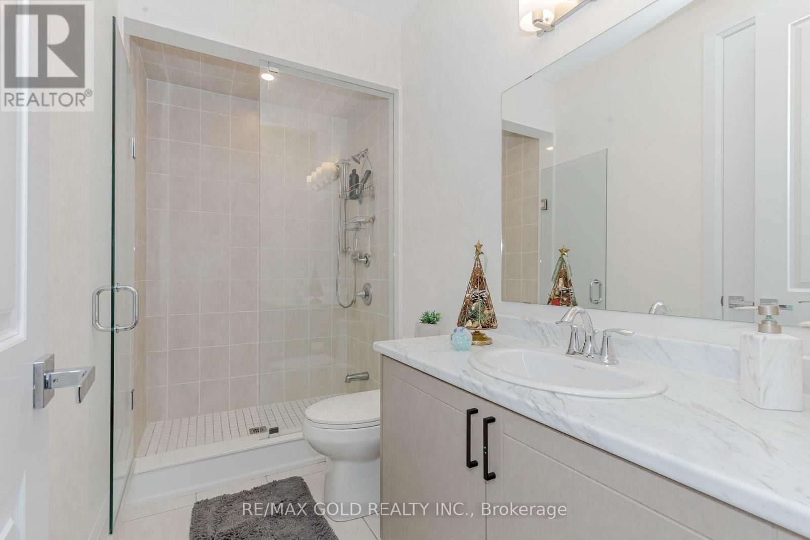 169 SPRINGSIDE CRESCENT Image 26