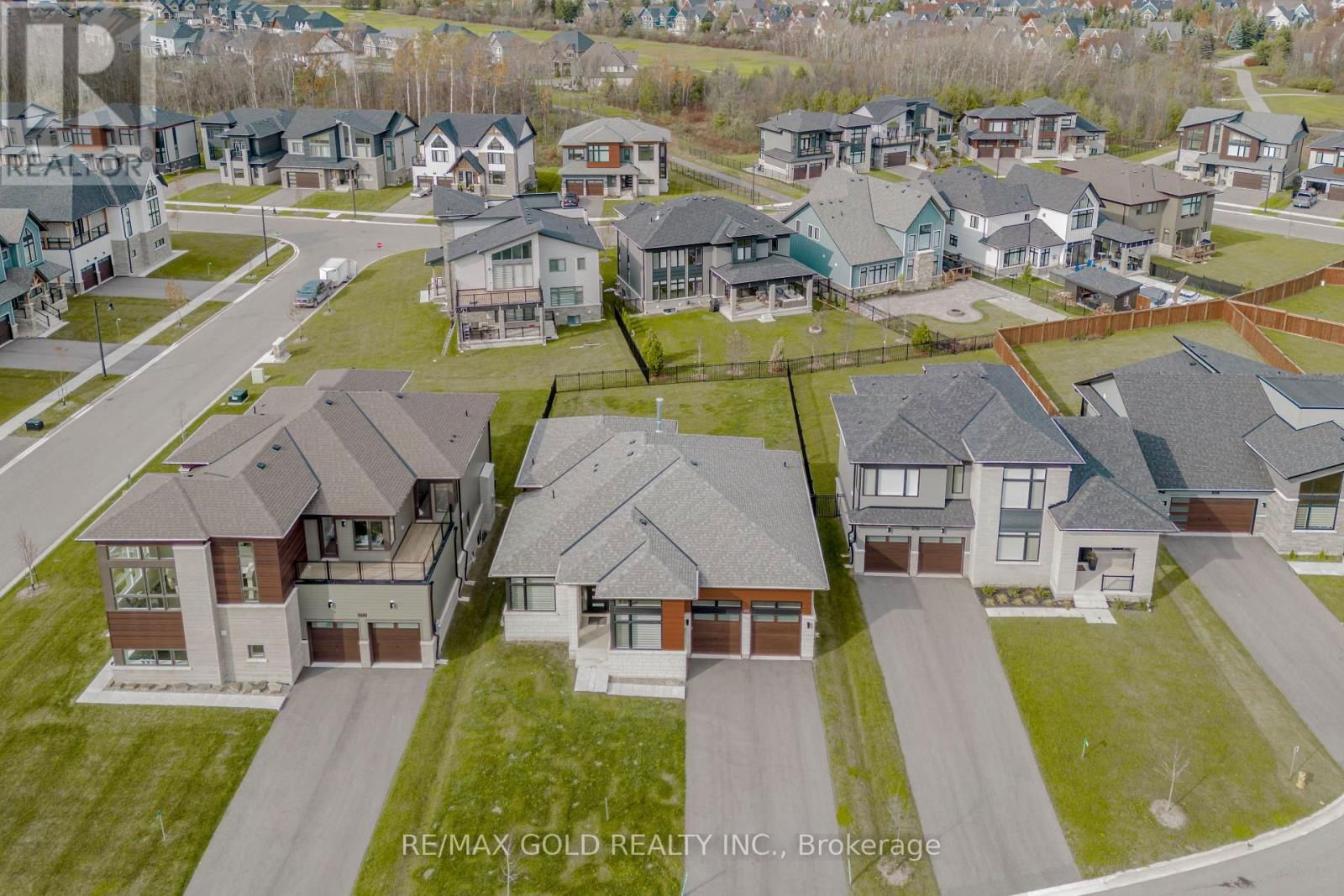 169 SPRINGSIDE CRESCENT Image 40