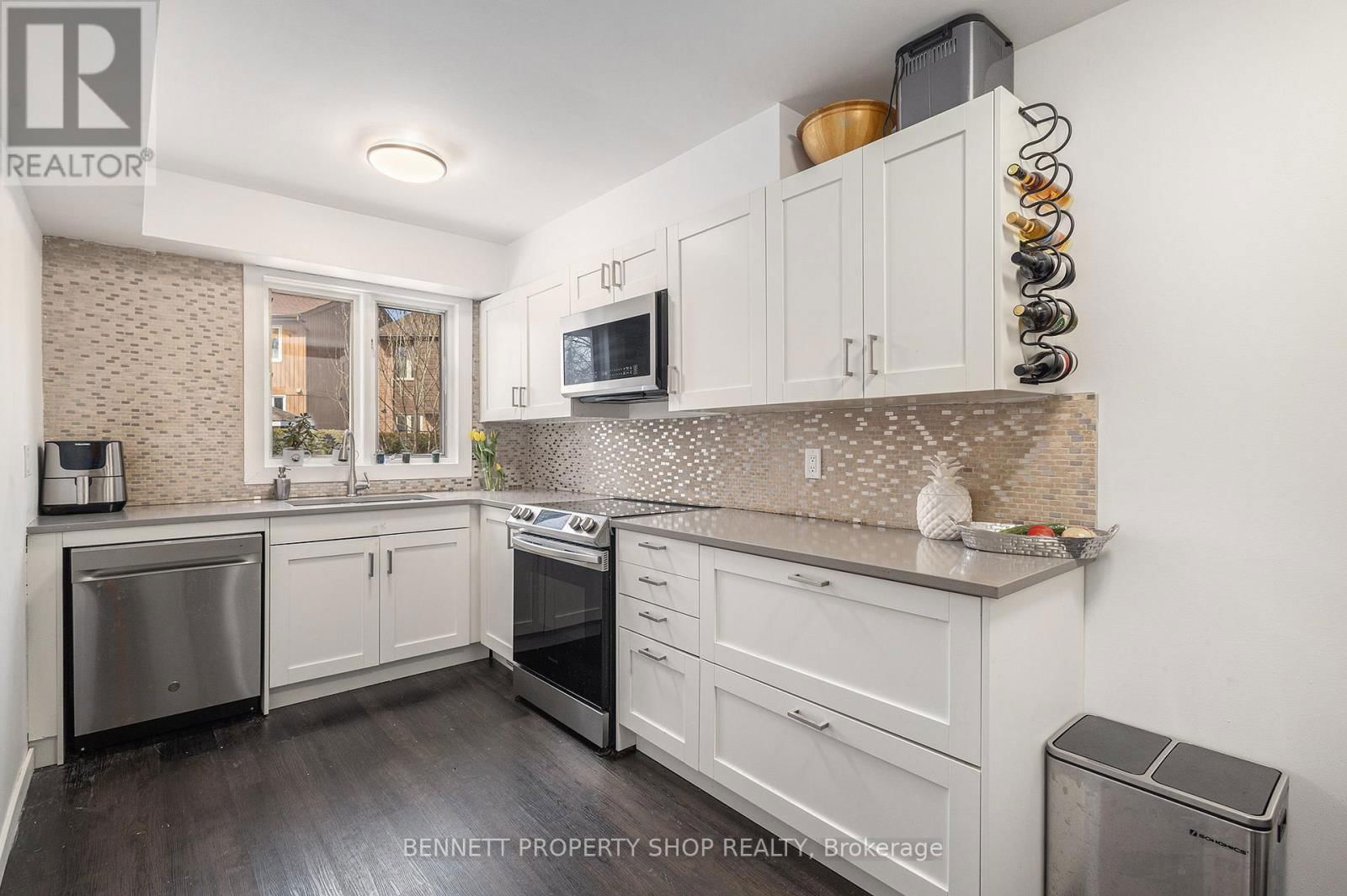 52 SANDHURST COURT Image 12