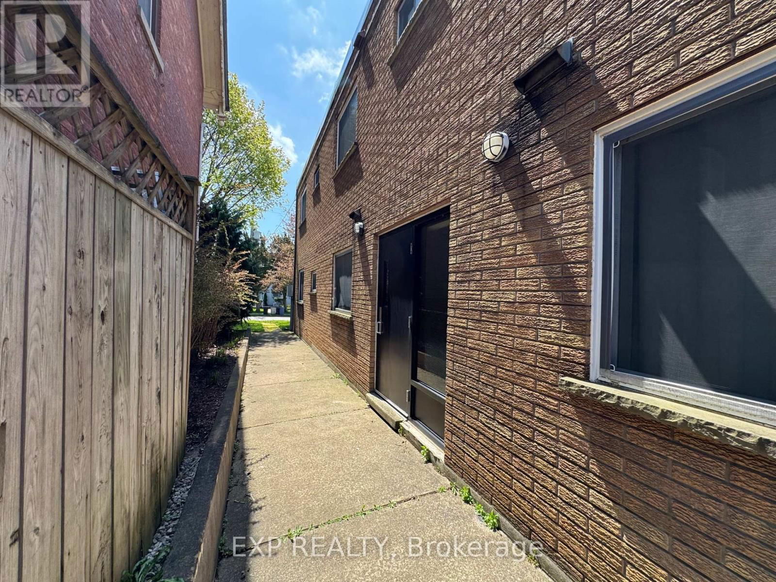 2 - 6049 CULP STREET Image 22