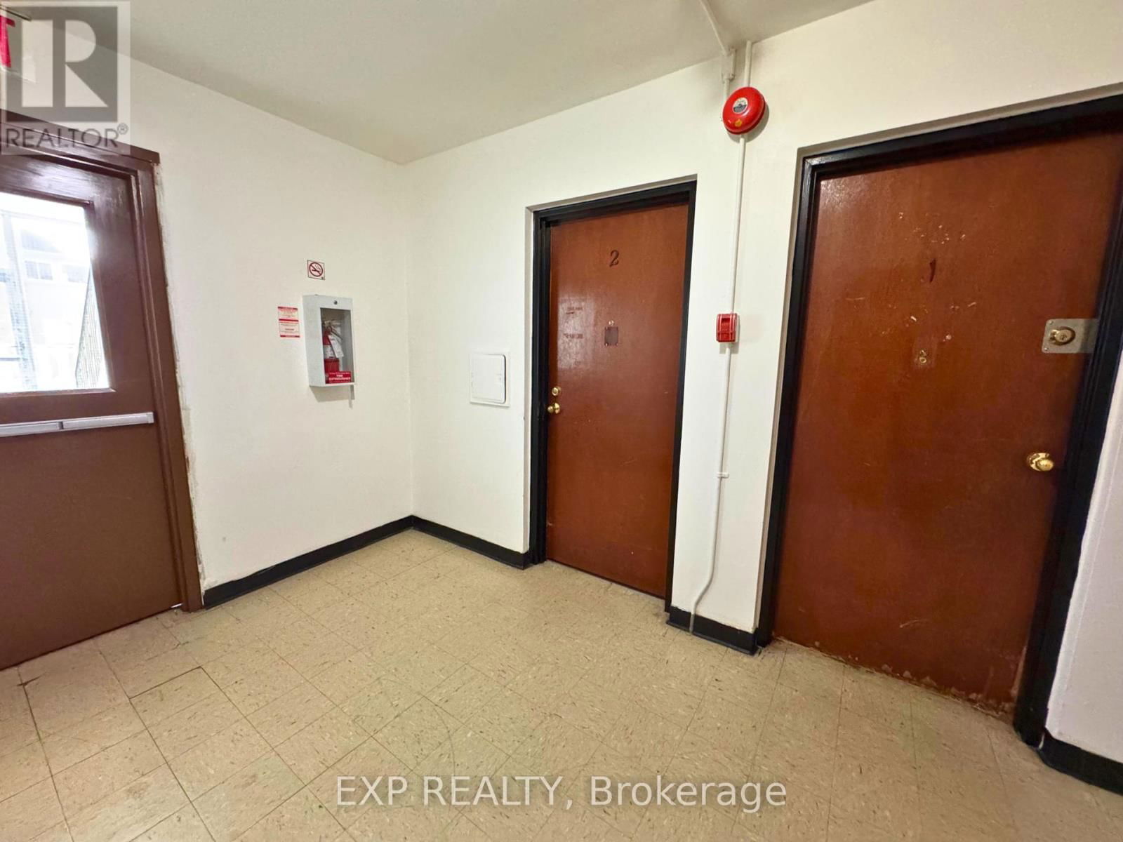 2 - 6049 CULP STREET Image 6