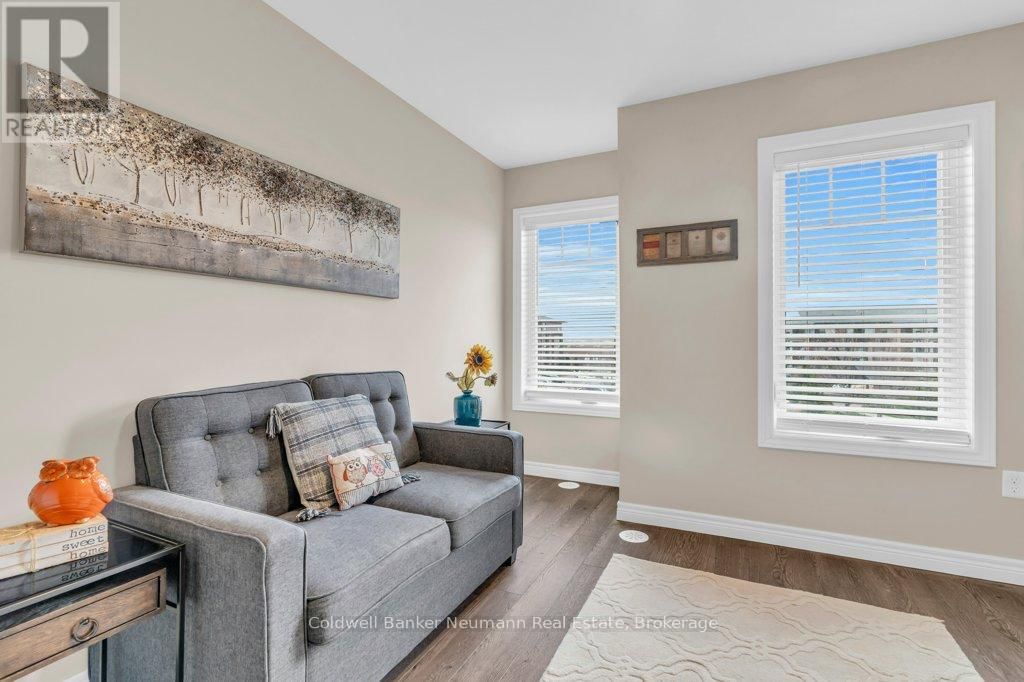 30 - 39 KAY CRESCENT Image 17