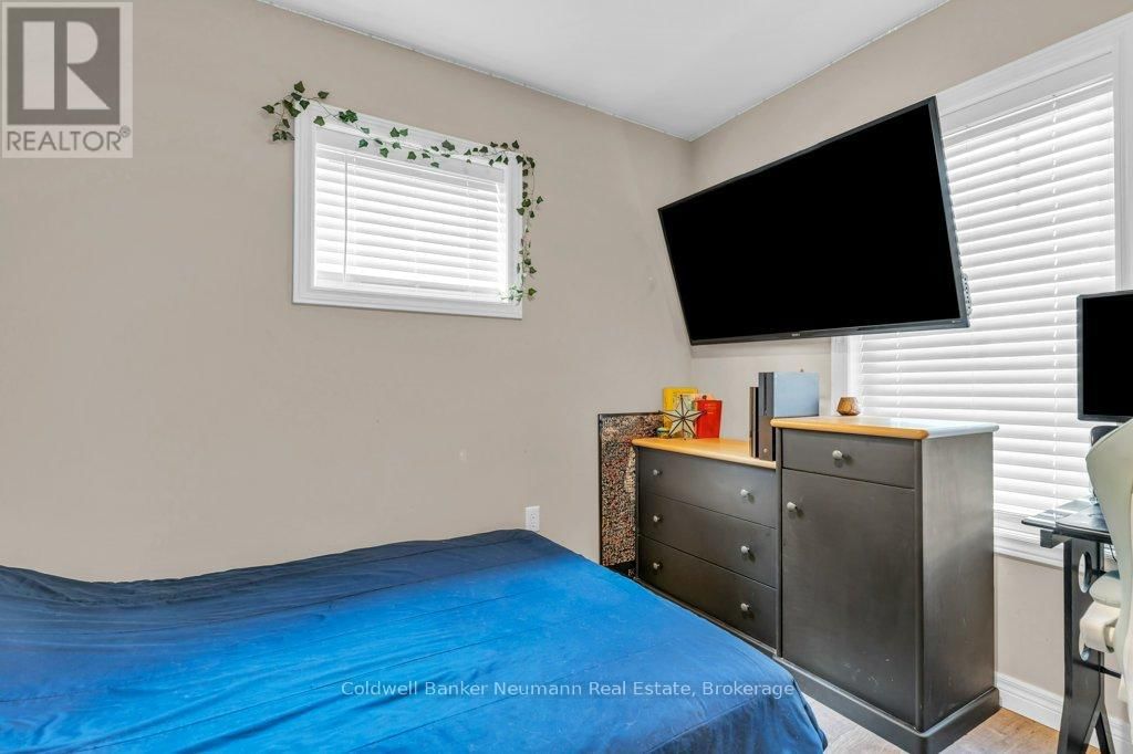 30 - 39 KAY CRESCENT Image 20