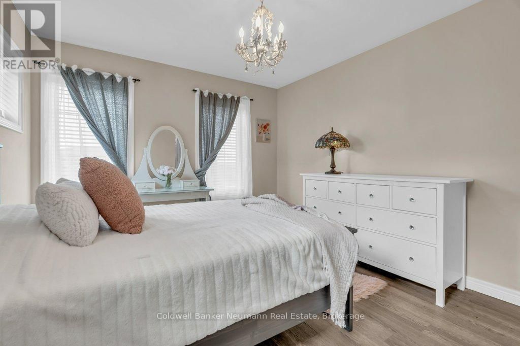 30 - 39 KAY CRESCENT Image 21