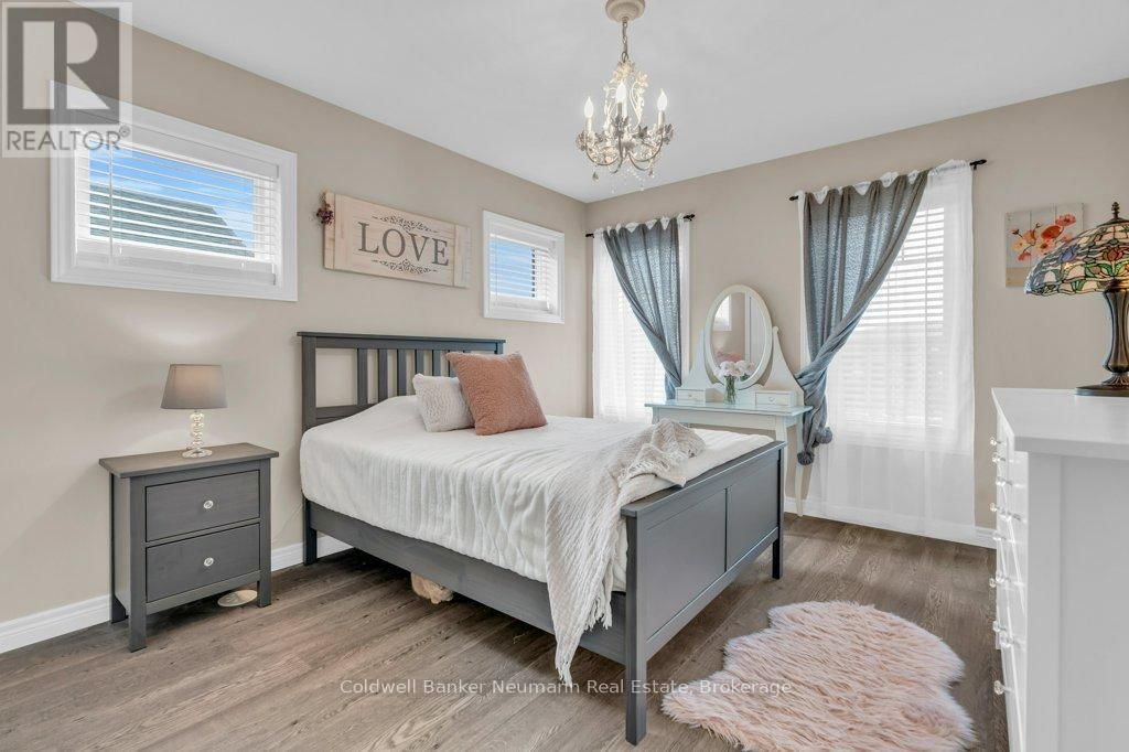 30 - 39 KAY CRESCENT Image 22