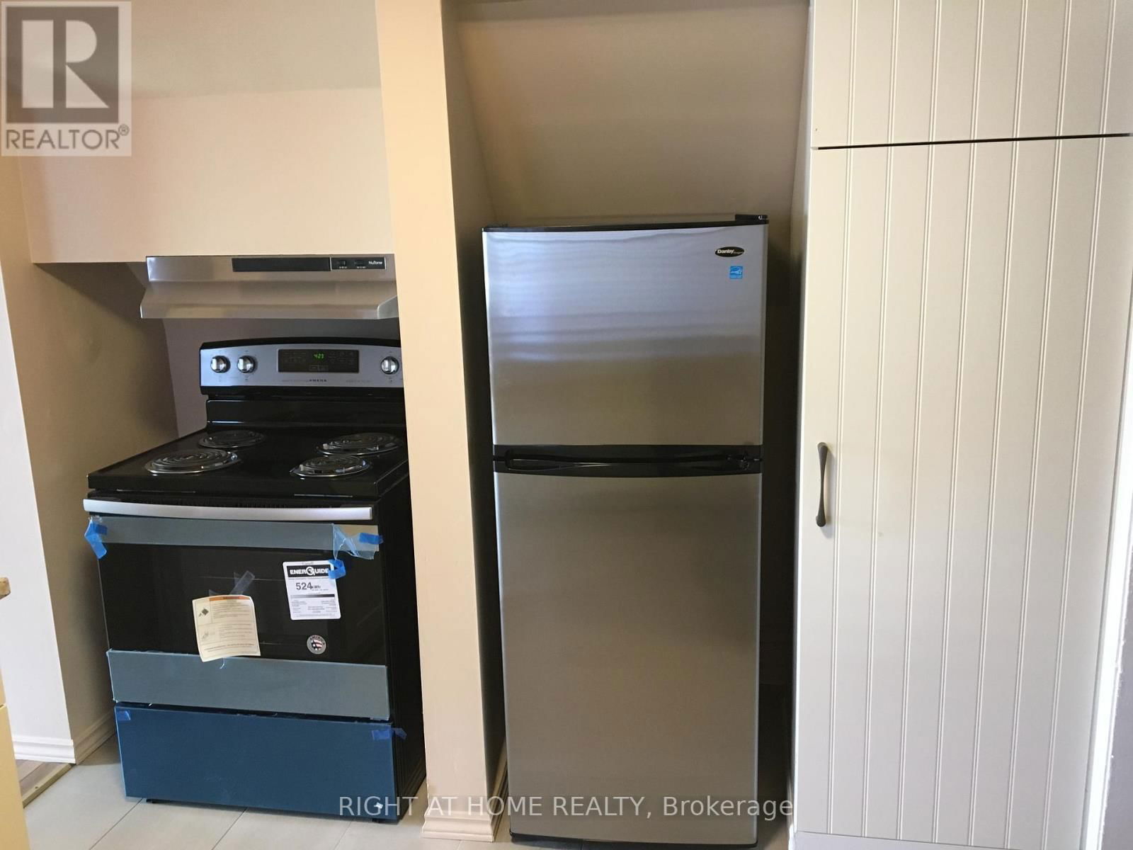420 BRONSON AVENUE Image 15