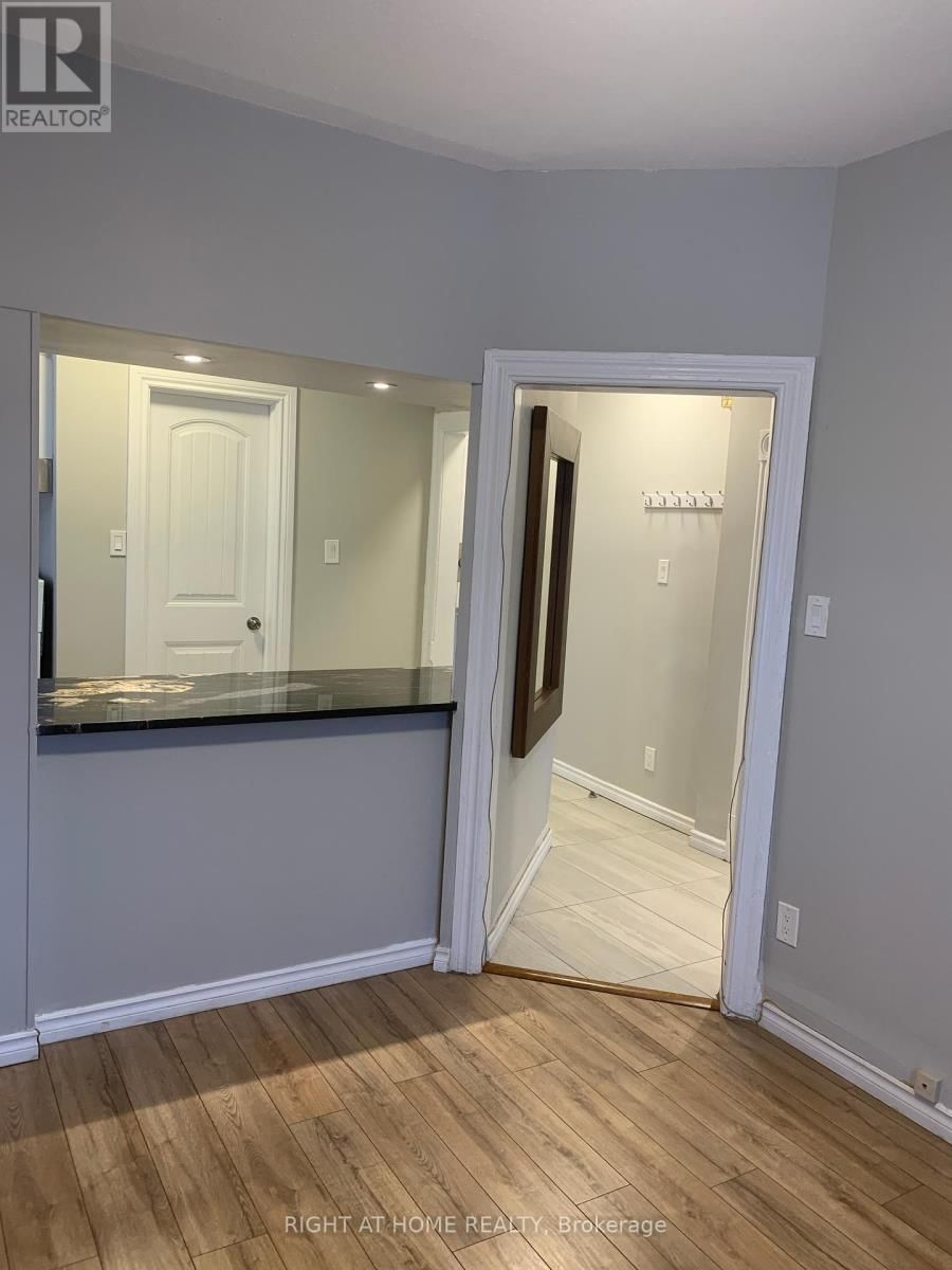 420 BRONSON AVENUE Image 20
