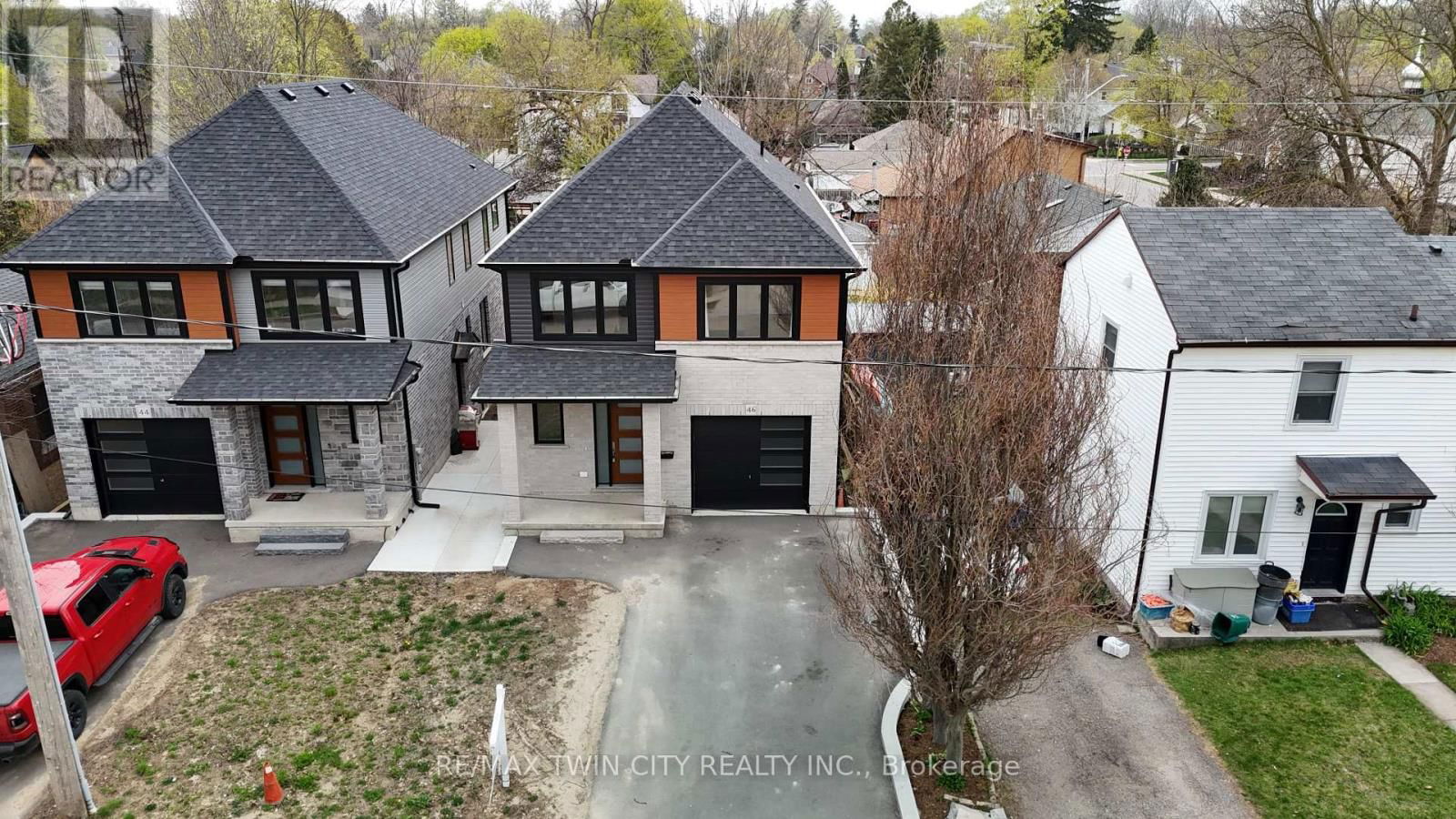 46 LOWELL STREET NORTH Image 2