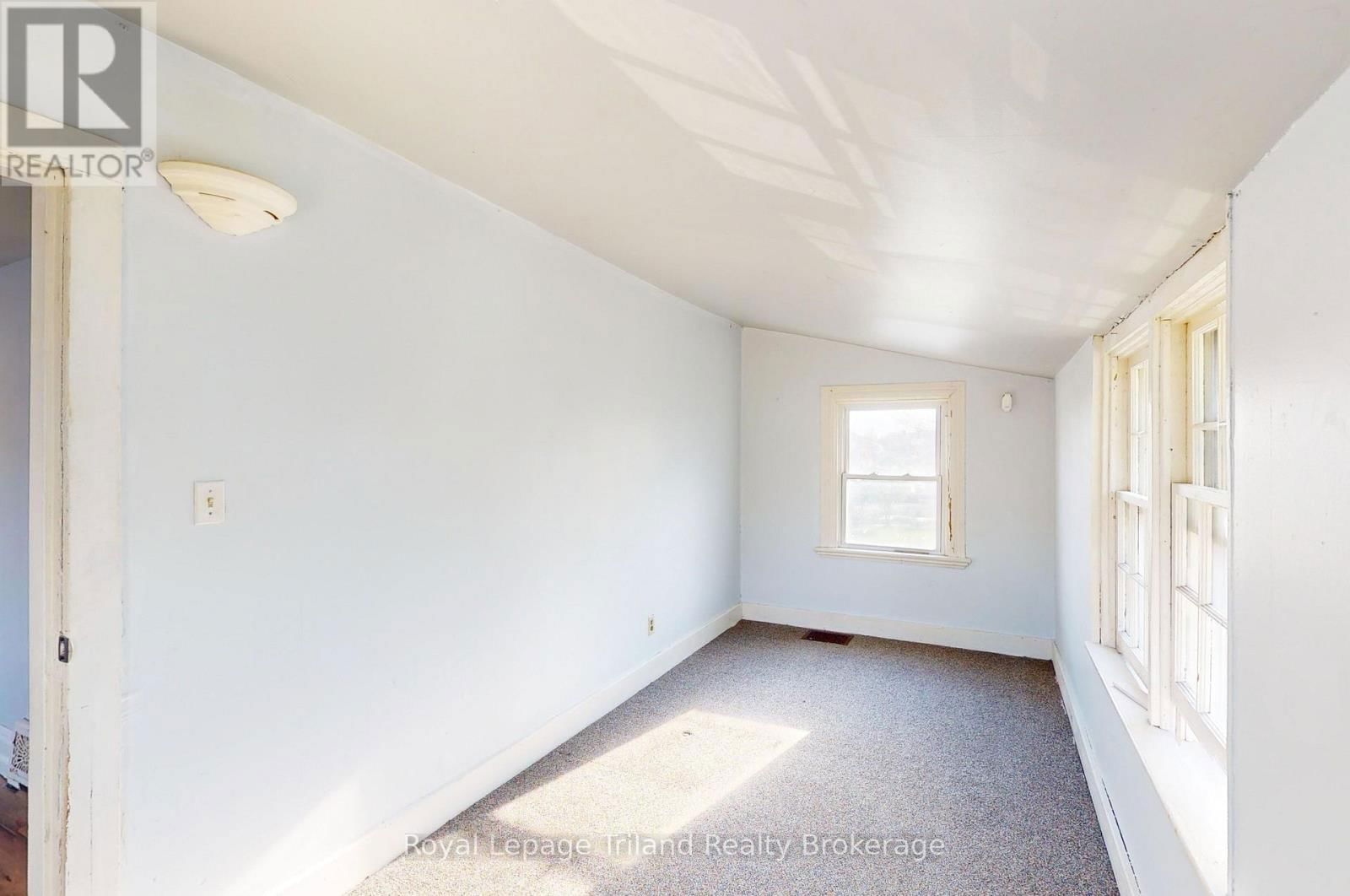 #3 - 747 DUNDAS STREET Image 4