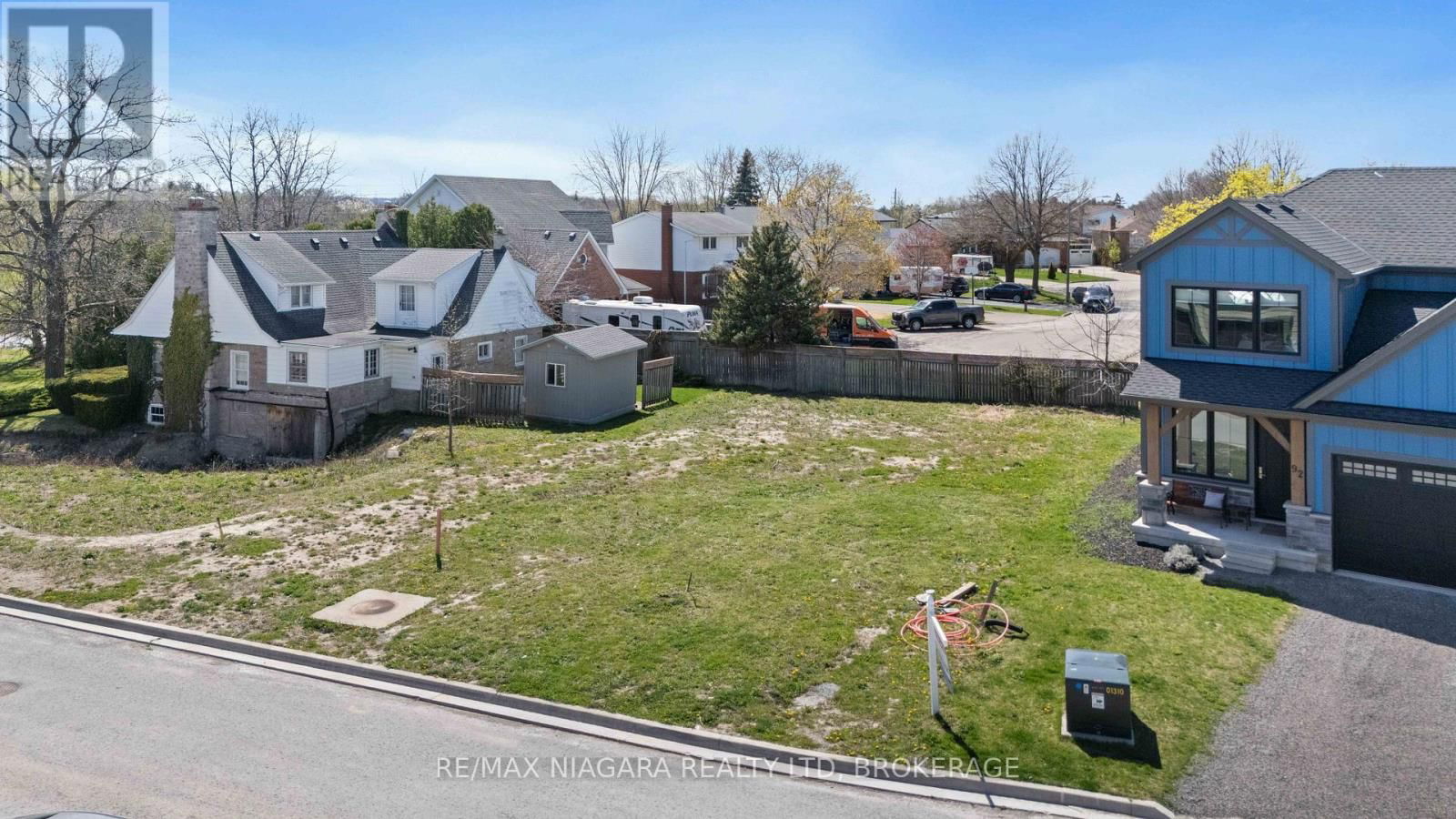 96 IVY CRESCENT Image 1