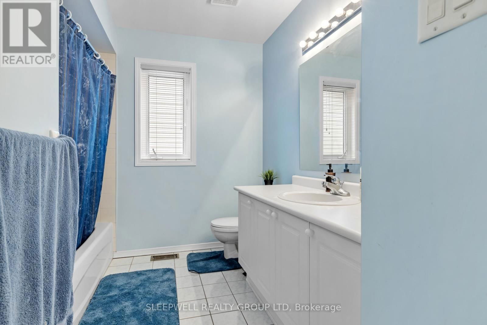 12 CEDAR PARK STREET Image 23