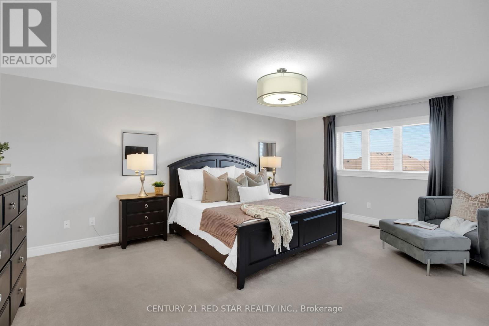 16 MITCHELL CRESCENT Image 19