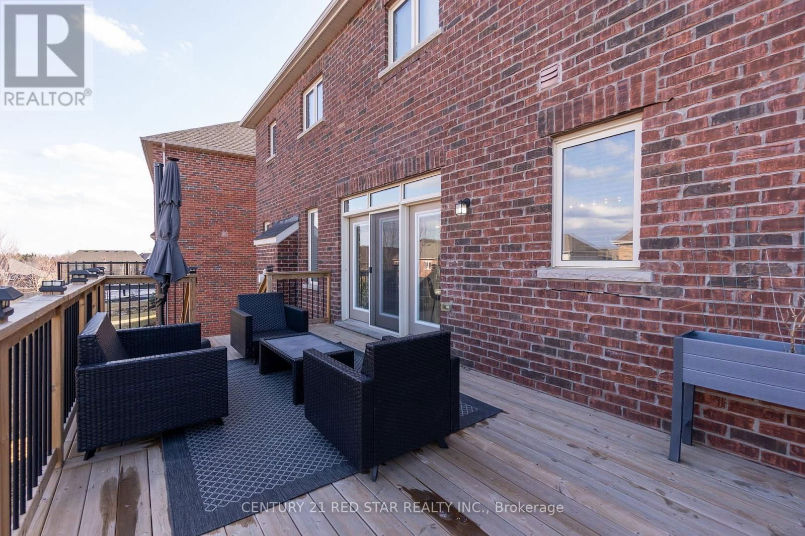16 MITCHELL CRESCENT Image 42