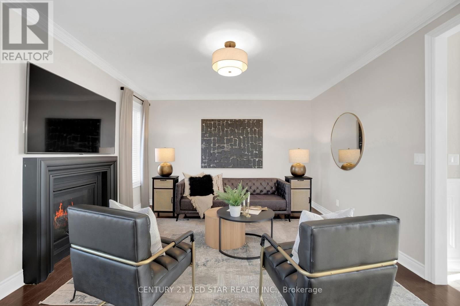 16 MITCHELL CRESCENT Image 6