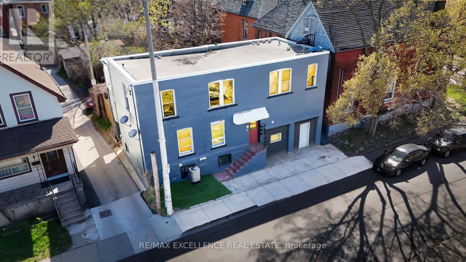 4 ROSEMONT AVENUE Image 1