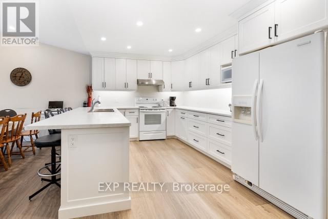 166 WEBB STREET Image 10